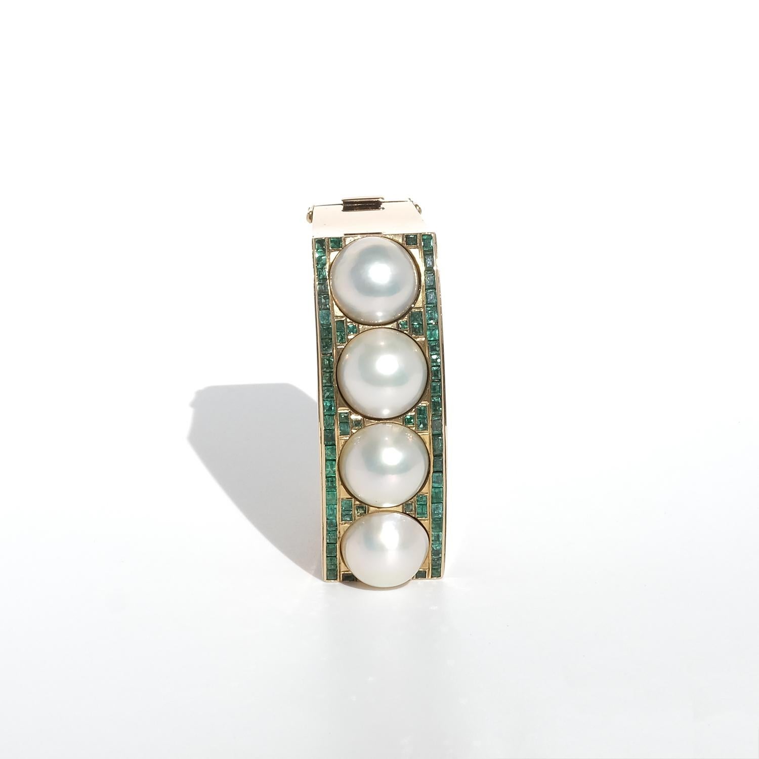 Vintage 18K Gold, Mabé Pearls and Emeralds Bracelet by Sigurd Persson Made 1945 For Sale 1