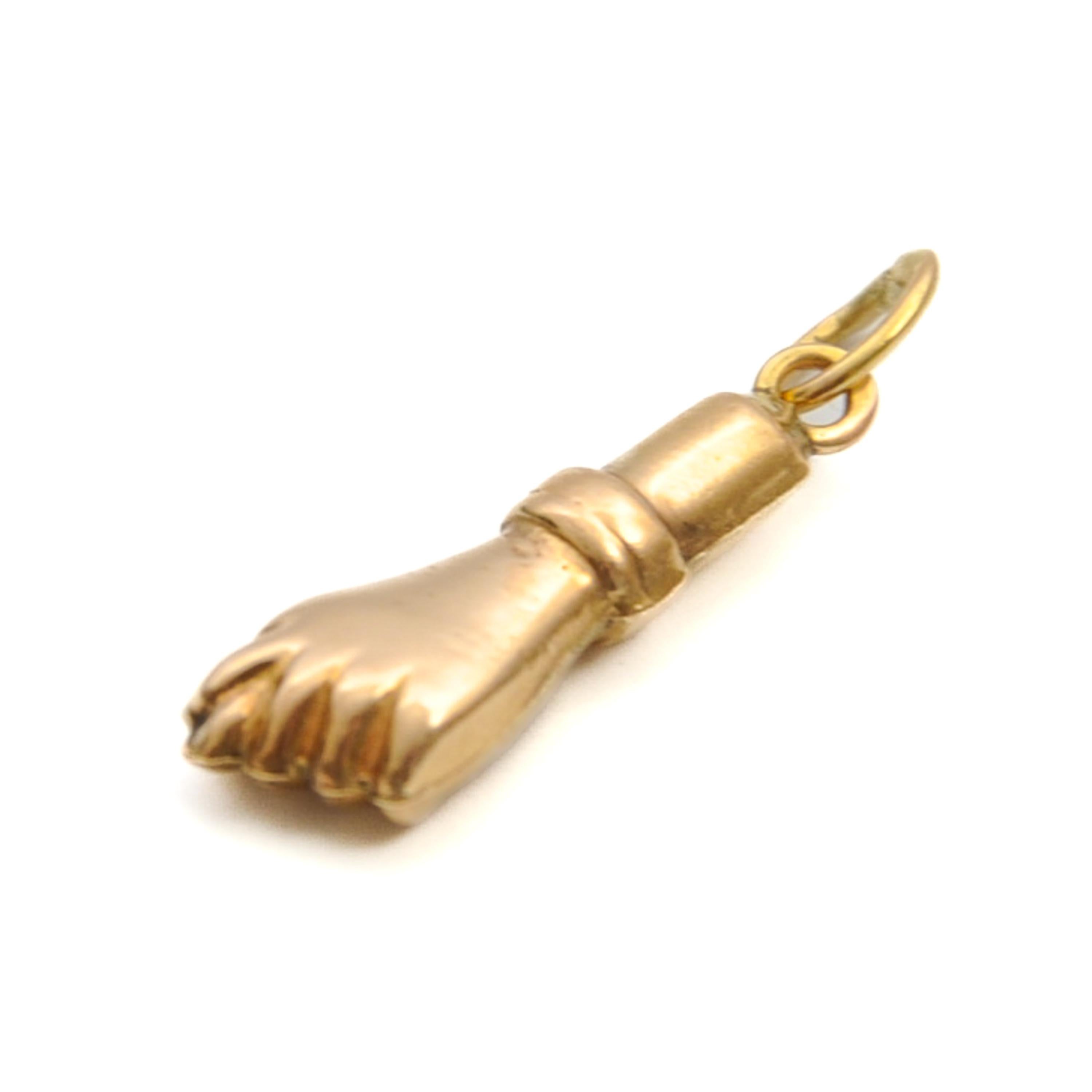 Women's or Men's Vintage 18K Gold Mano Figa Hand Charm Pendant