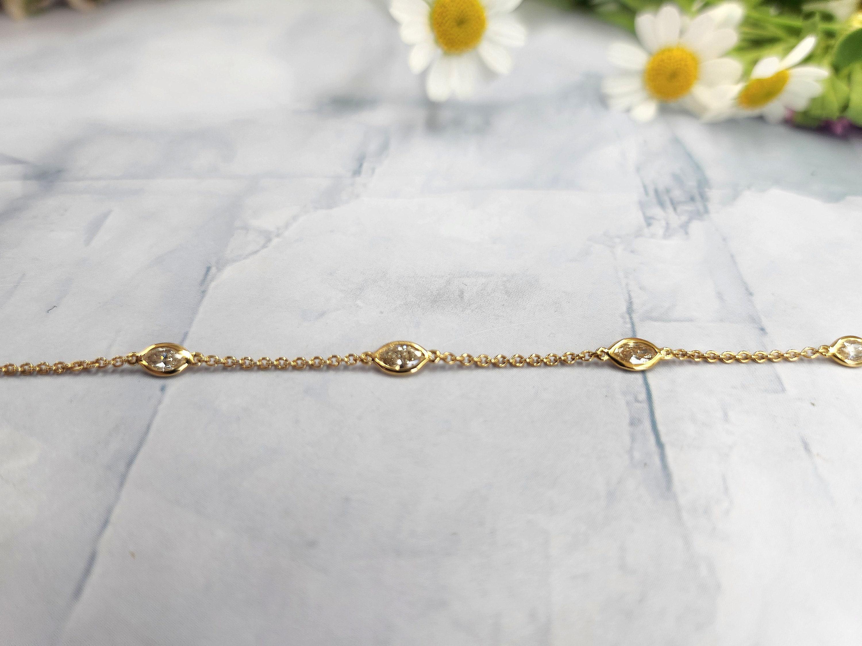 Marquise Cut Vintage 18K Gold  Marquise Diamond Bezel Set Chain Link Bracelet For Sale