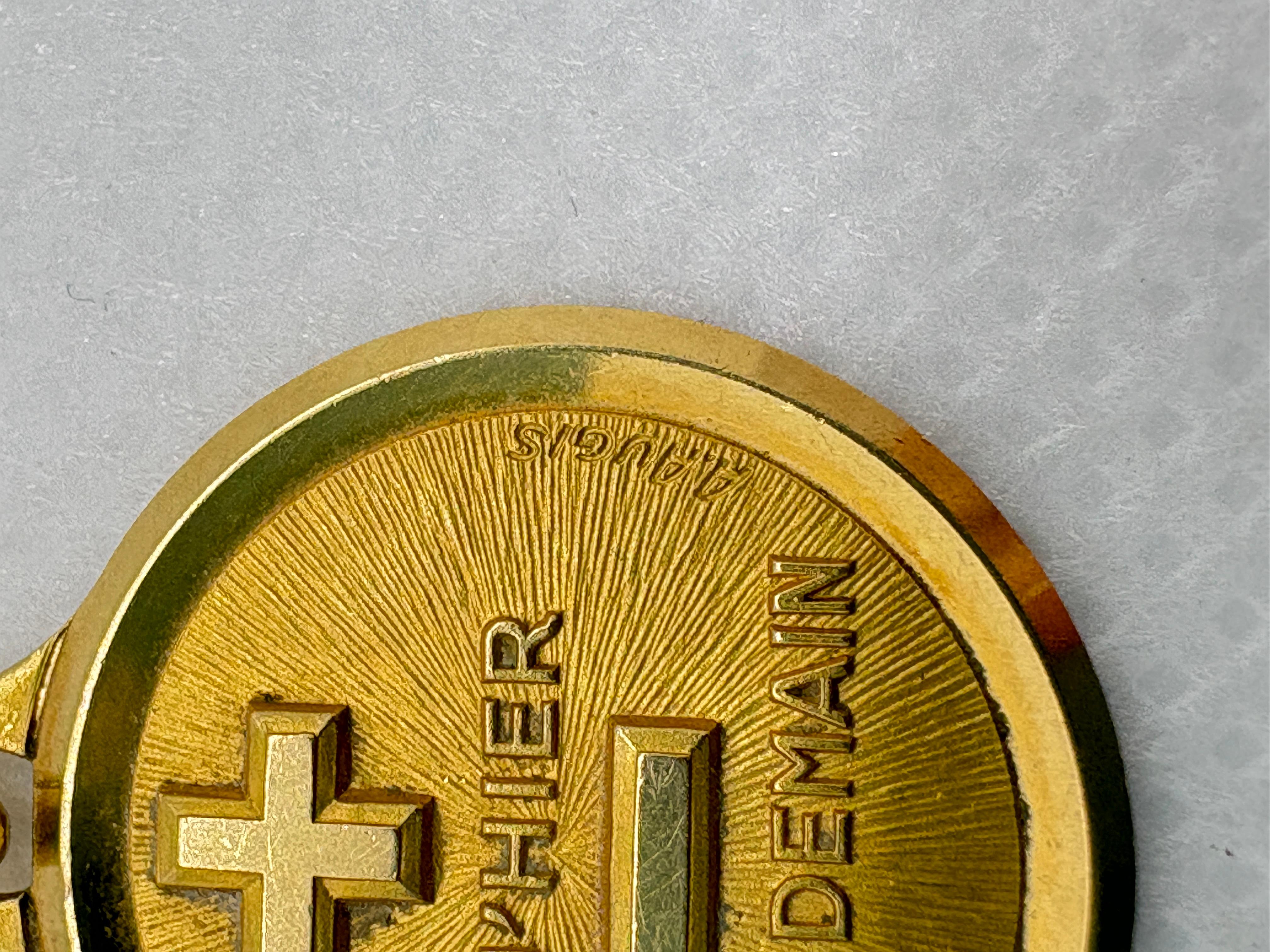 Elegante ciondolo Médaille d'Amour d'epoca in oro giallo 18k firmato A. Augis, con la famosa iscrizione 