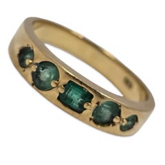 Vintage 18K Gold Mixed-Cut Emerald Band Ring