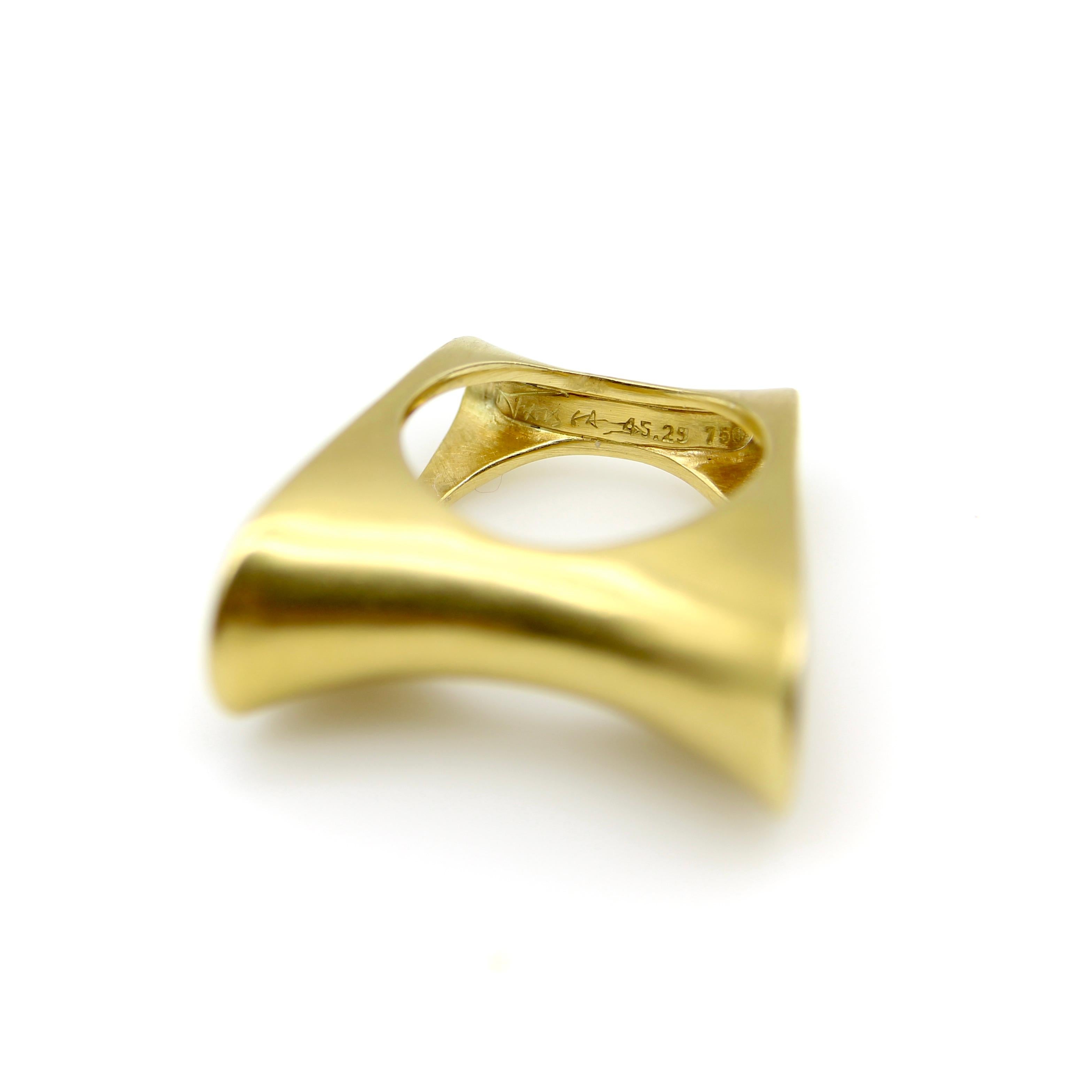 Vintage 18K Gold Modernist Saddle Ring For Sale 2