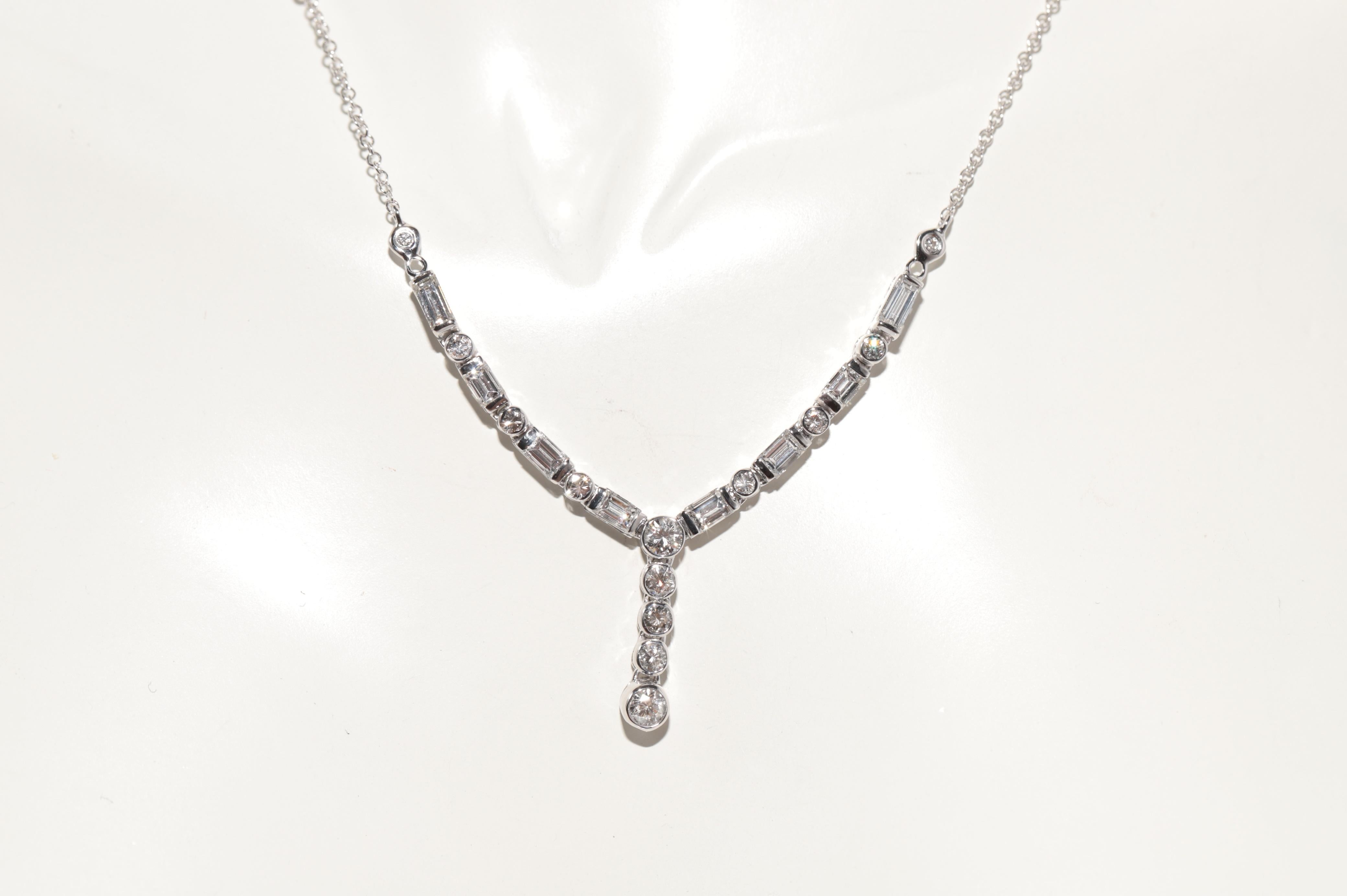 Rétro Collana vintage in oro 18k con diamanti naturali taglio Baguette e Brillianti in vendita
