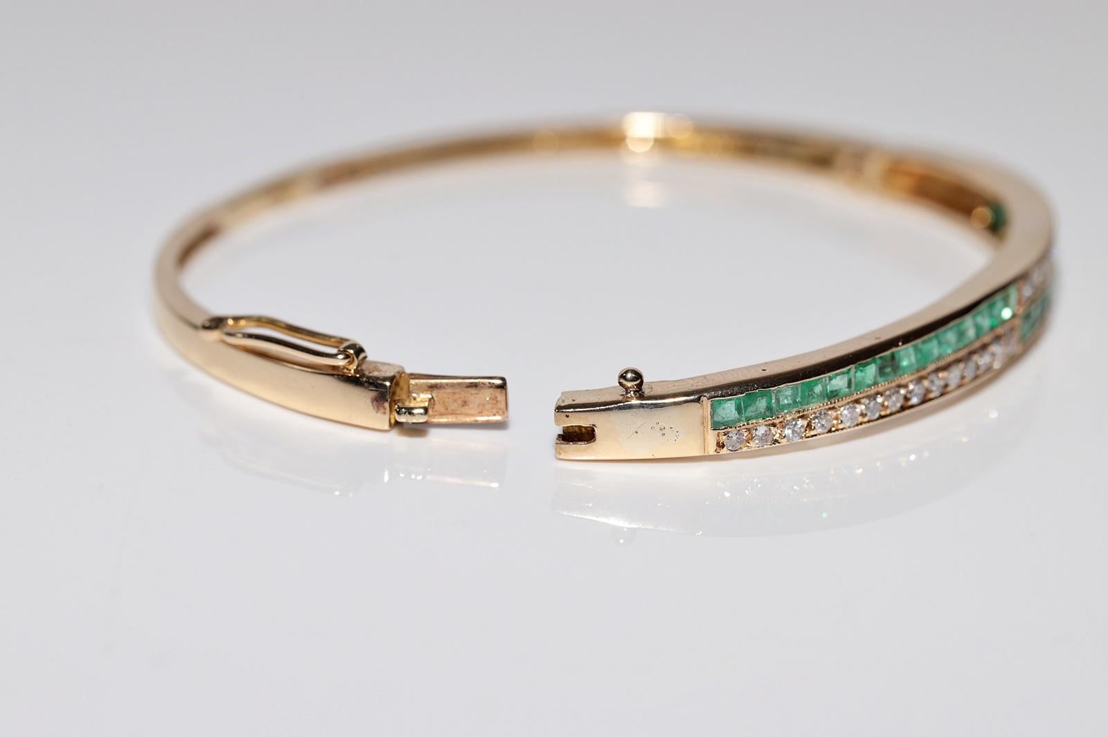 Bracciale vintage in oro 18k con diamanti naturali e smeraldi taglio baguette in vendita 13