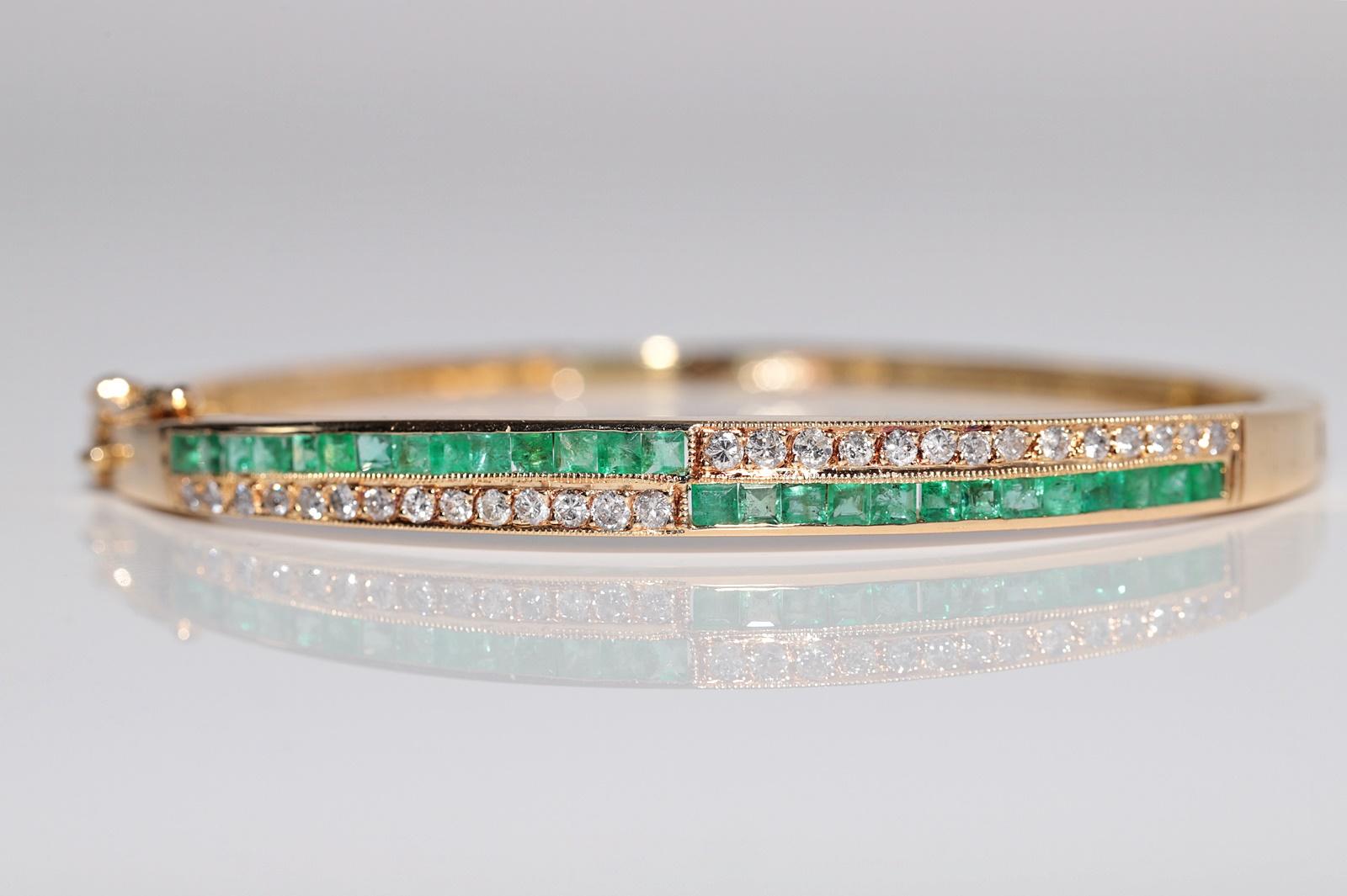 Bracciale vintage in oro 18k con diamanti naturali e smeraldi taglio baguette In condizioni buone in vendita a Fatih/İstanbul, 34