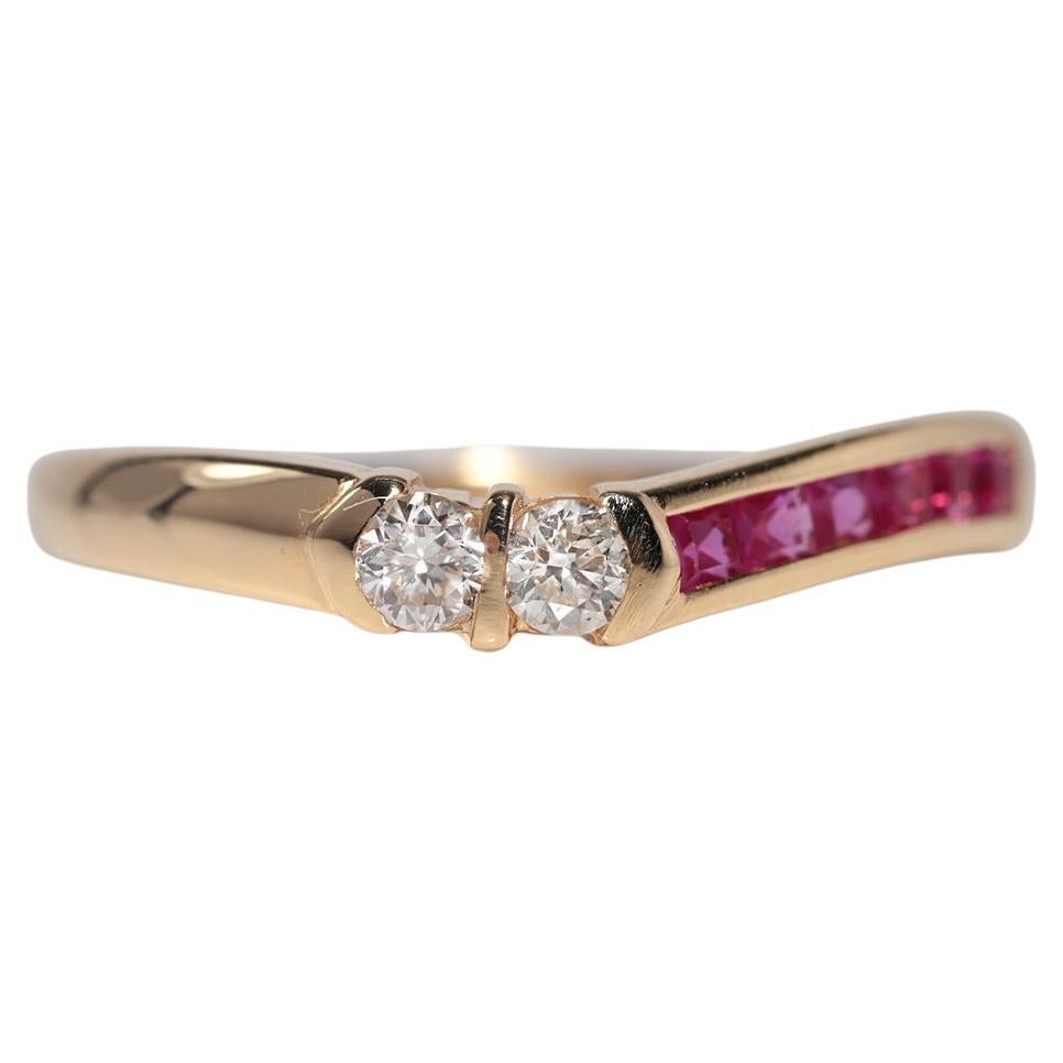 Vintage 18k Gold natürlichen Diamanten und Kaliber geschnitten Rubin dekoriert Band Ring