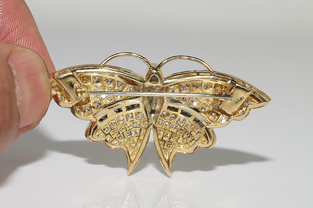 Vintage 18k Gold Natural Diamond And Caliber Ruby And Sapphire Butterfly Brooch For Sale 1