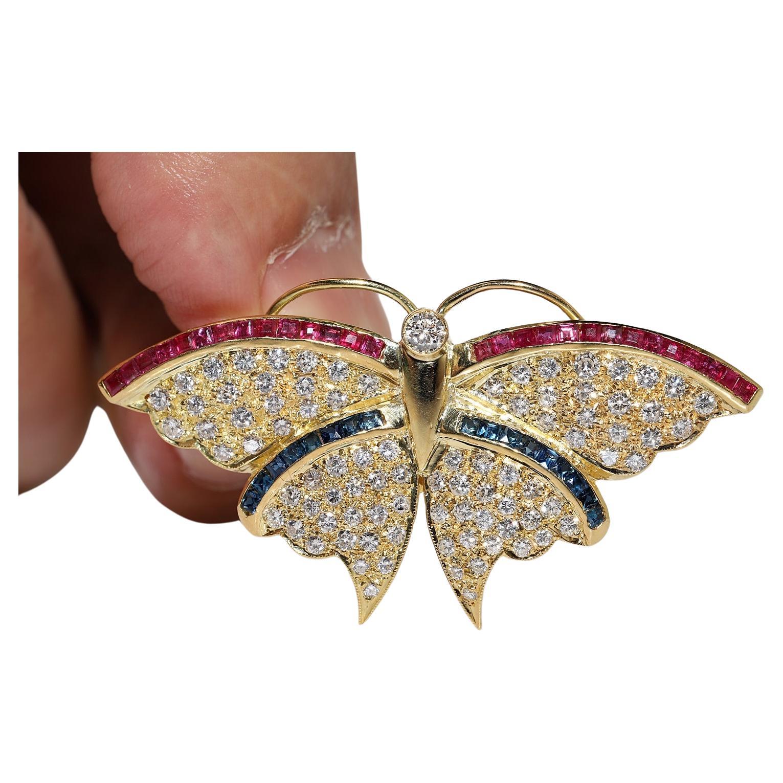 Vintage 18k Gold Natural Diamond And Caliber Ruby And Sapphire Butterfly Brooch For Sale