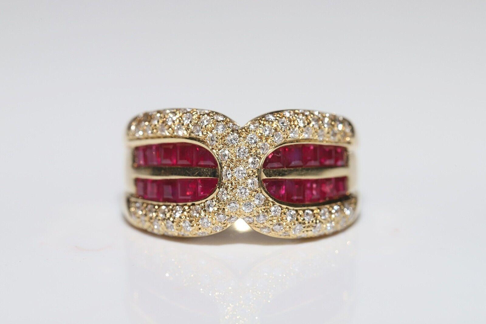 Anillo Tanque Vintage de Oro de 18k Decorado con Diamantes Naturales y Rubí Calibre Corte brillante en venta