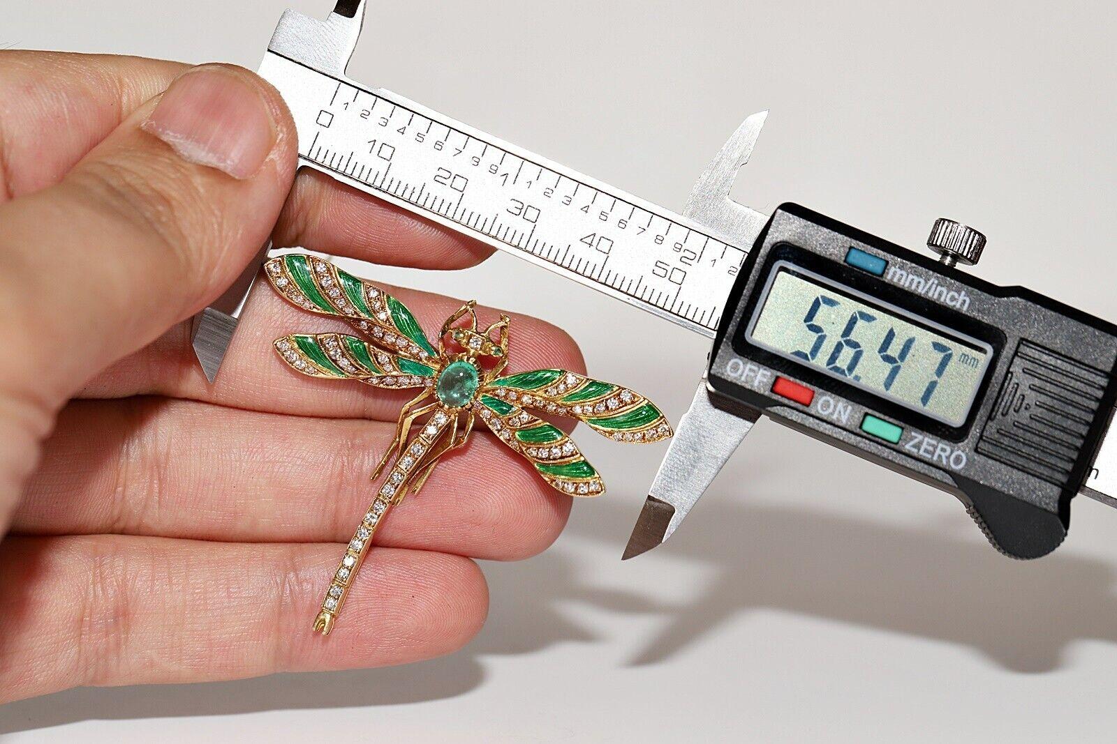 Brilliant Cut Vintage 18K Gold Natural Diamond And Emerald And Dragonfly Beetle Brooch For Sale