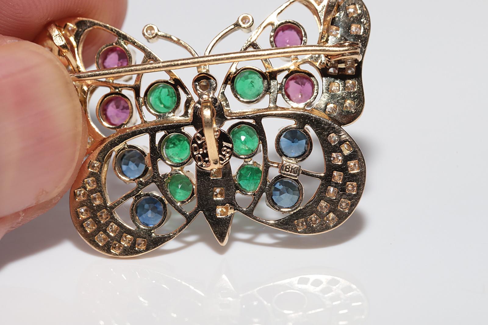 Vintage  18k Gold Natural Diamond And Emerald Ruby Sapphire Butterfly Brooch For Sale 4