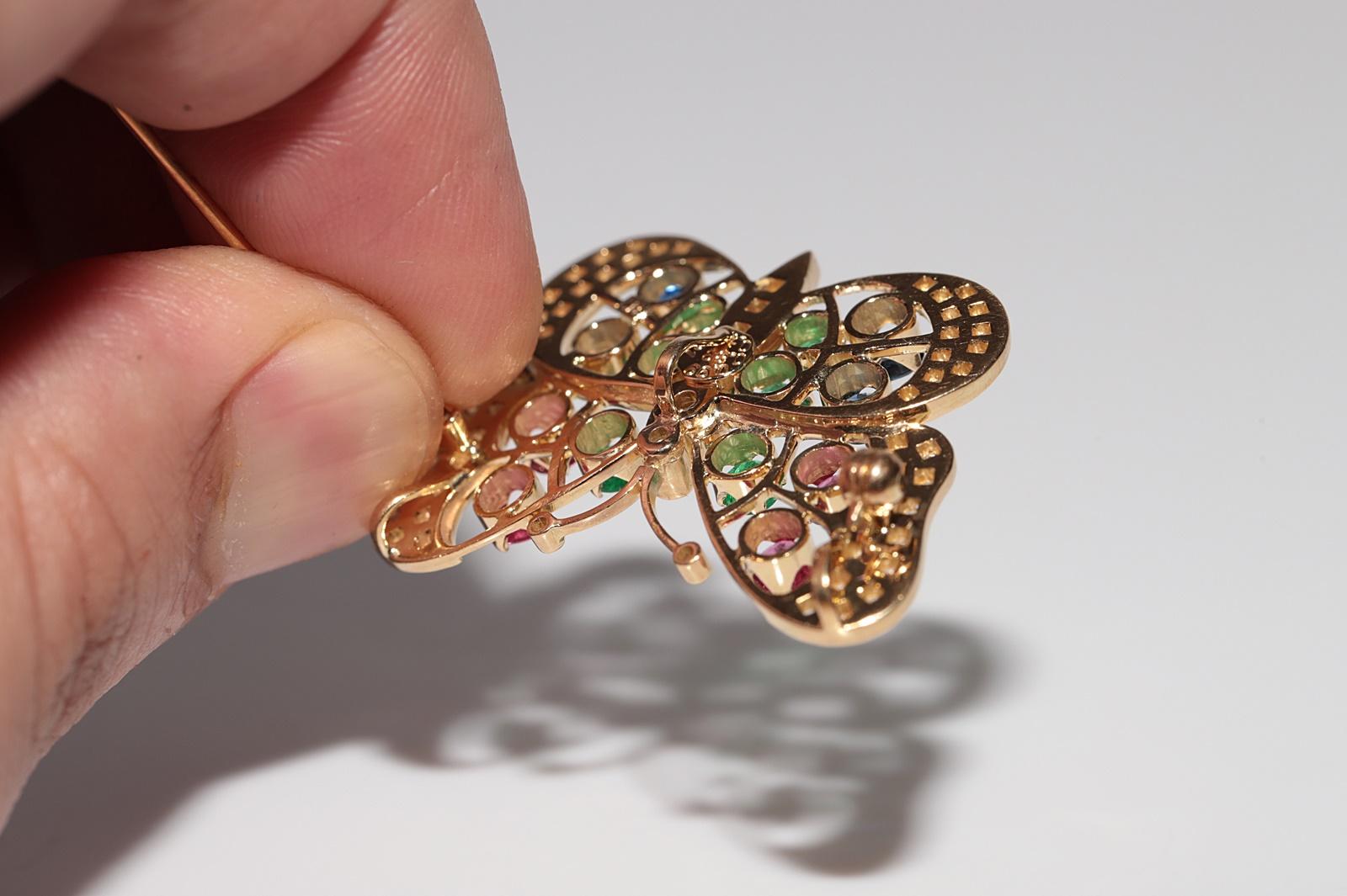 Vintage  18k Gold Natural Diamond And Emerald Ruby Sapphire Butterfly Brooch For Sale 5
