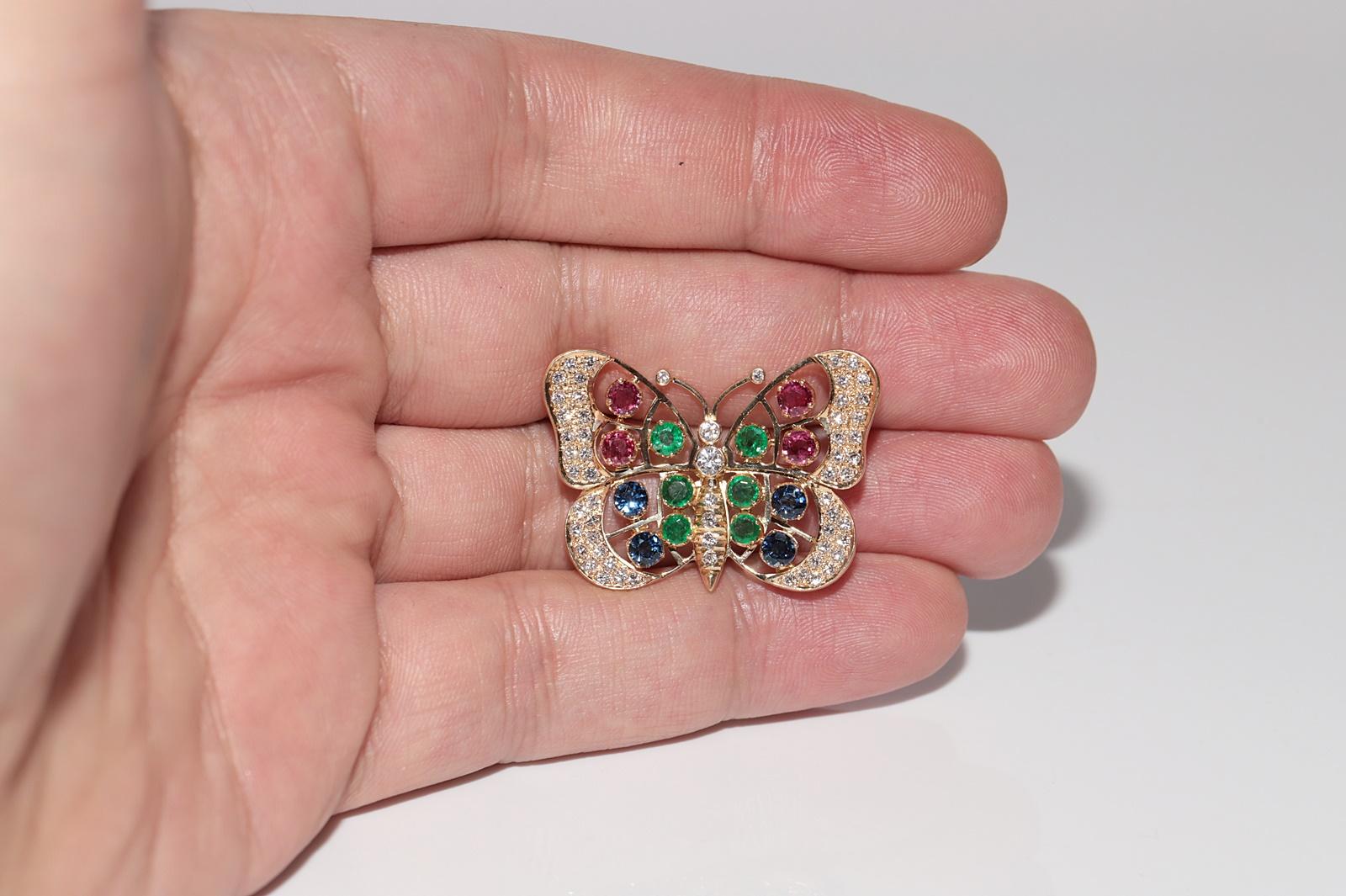 Vintage  18k Gold Natural Diamond And Emerald Ruby Sapphire Butterfly Brooch For Sale 1