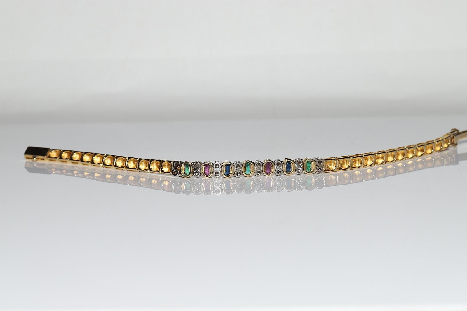 Vintage  18k Gold Natural Diamond And Emerald Sapphire And Ruby Bracelet  For Sale 5