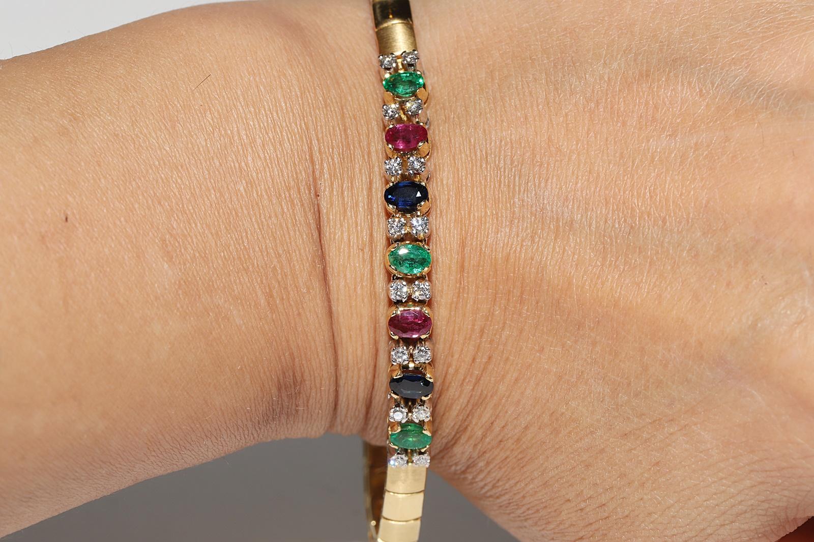 Vintage  18k Gold Natural Diamond And Emerald Sapphire And Ruby Bracelet  For Sale 8