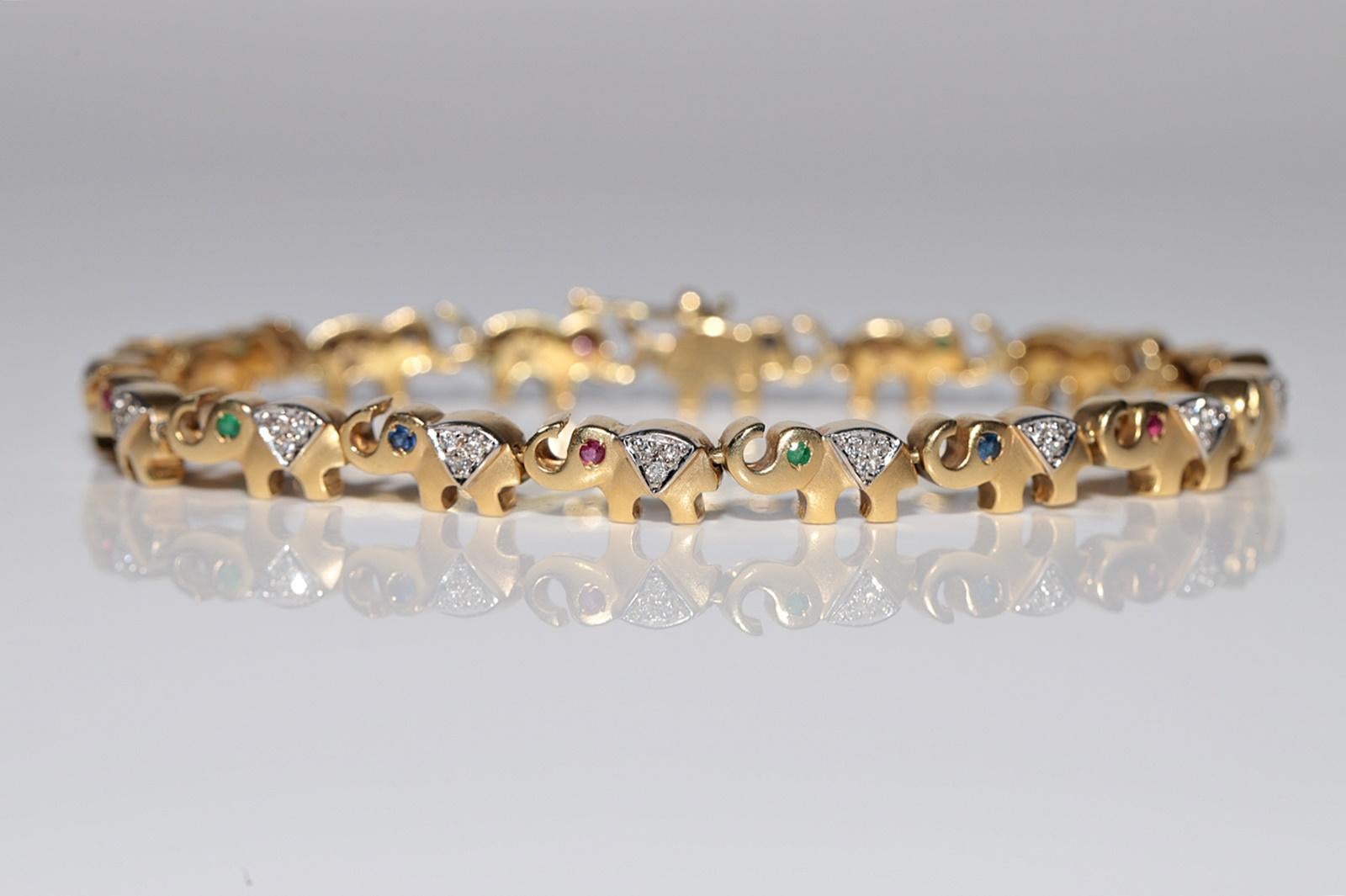 Vintage 18k Gold Natural Diamond And Emerald Sapphire Ruby Elephant Bracelet In Good Condition For Sale In Fatih/İstanbul, 34