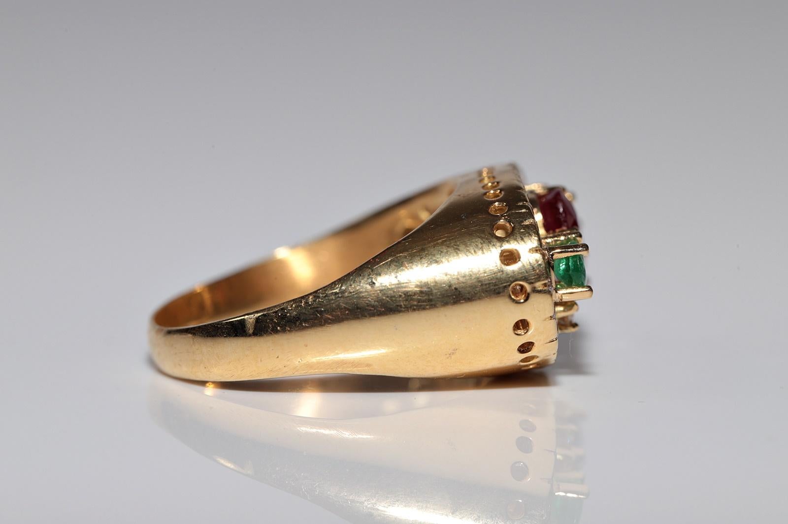 Vintage 18k Gold Natural Diamond And Emerald Sapphire Ruby Ring For Sale 5
