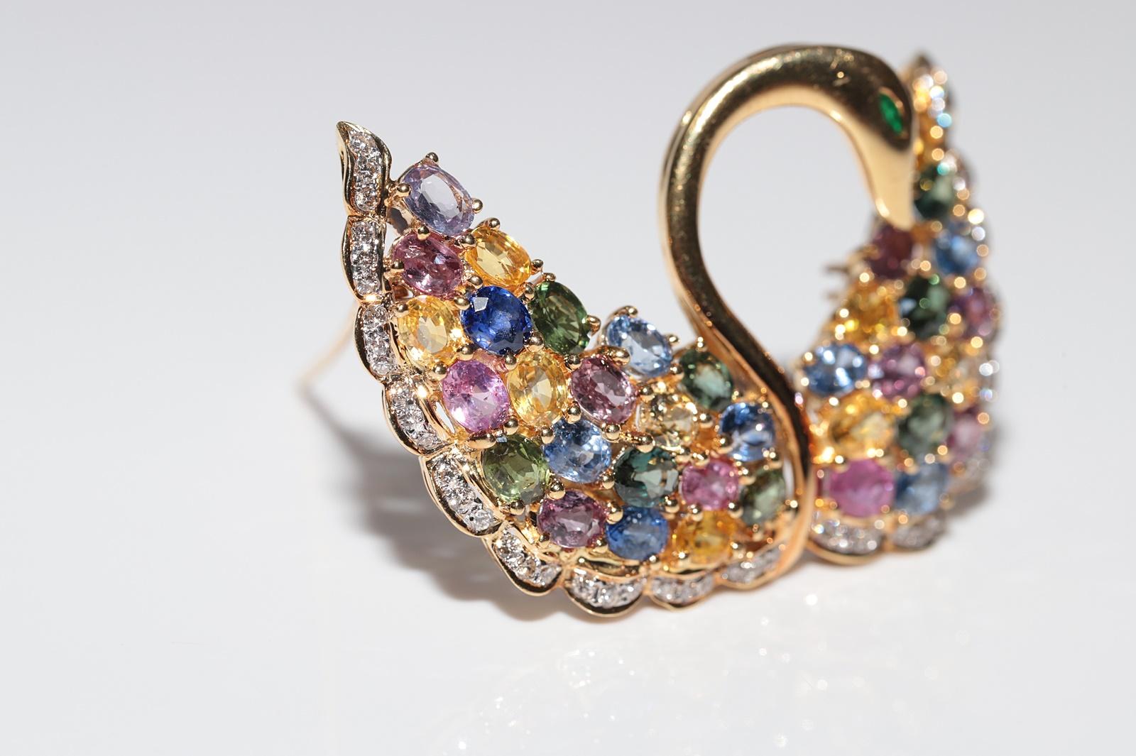 Vintage 18k Gold Natural Diamond And Emerald Topaz Tourmaline  Swan Bird Brooch In Good Condition For Sale In Fatih/İstanbul, 34