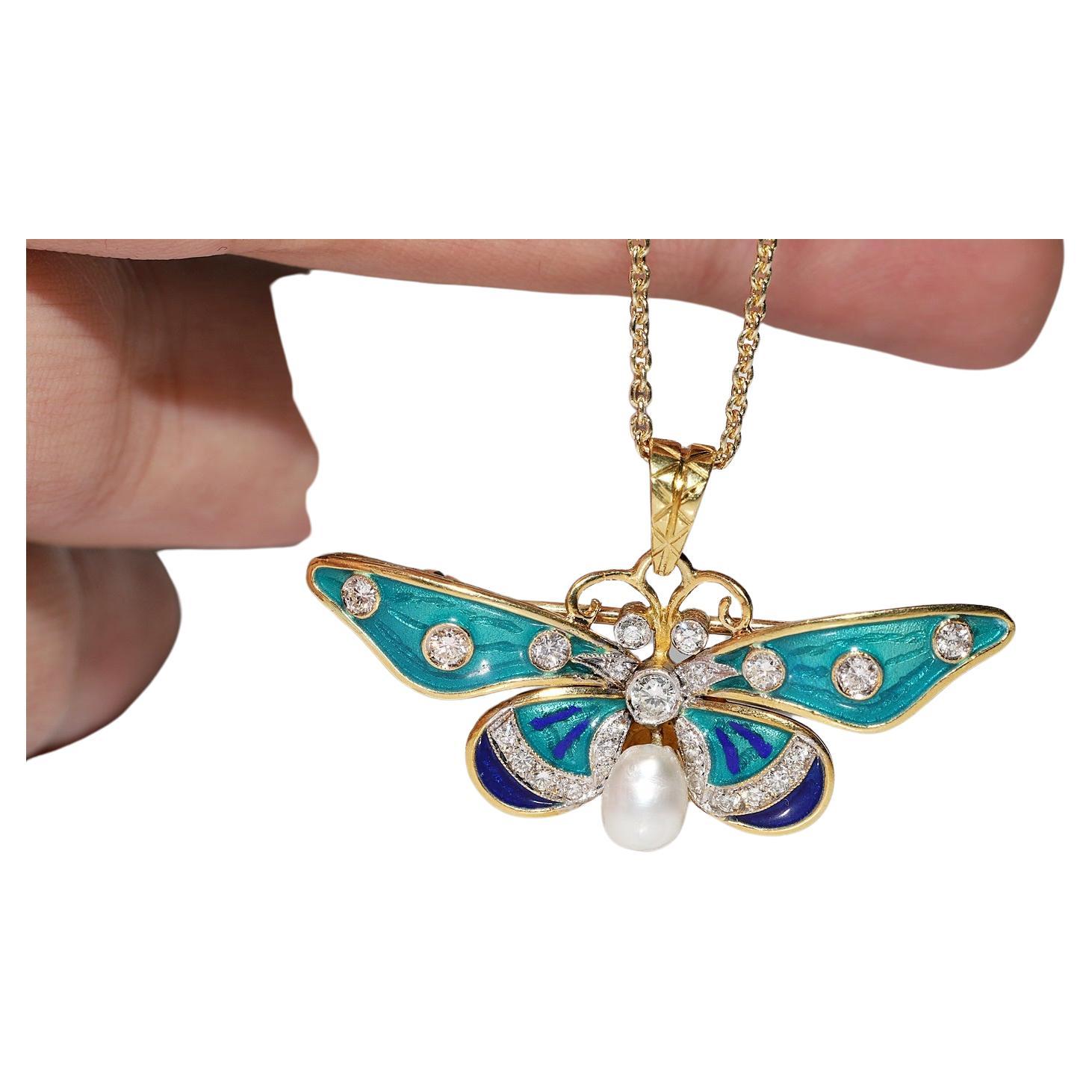 Vintage 18k Gold Natural Diamond And Enamel Butterfly Pendant Necklace For Sale