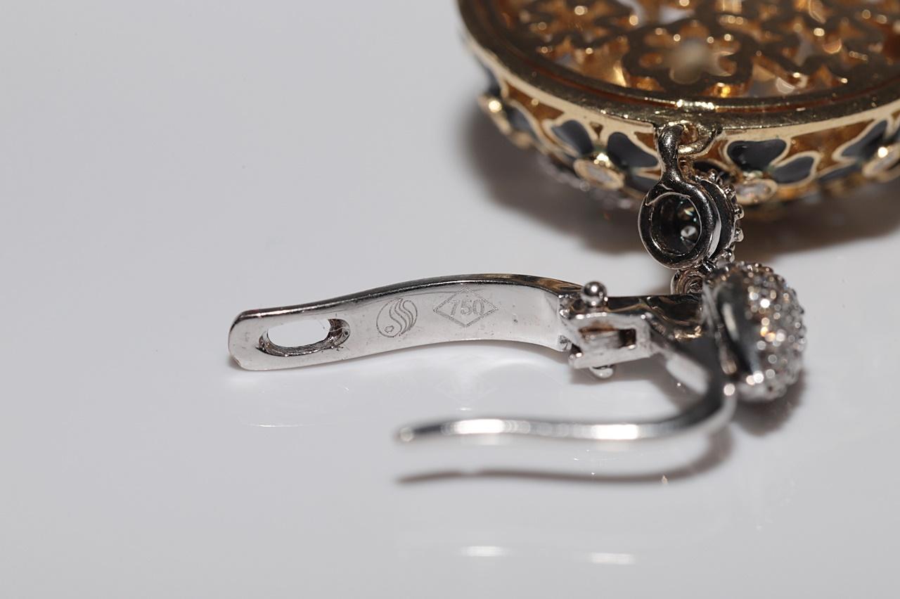 Ohrring aus 18 Karat Gold mit natürlichen Diamanten und Emaille im Vintage-Stil mit verzierten Blumen im Angebot 2