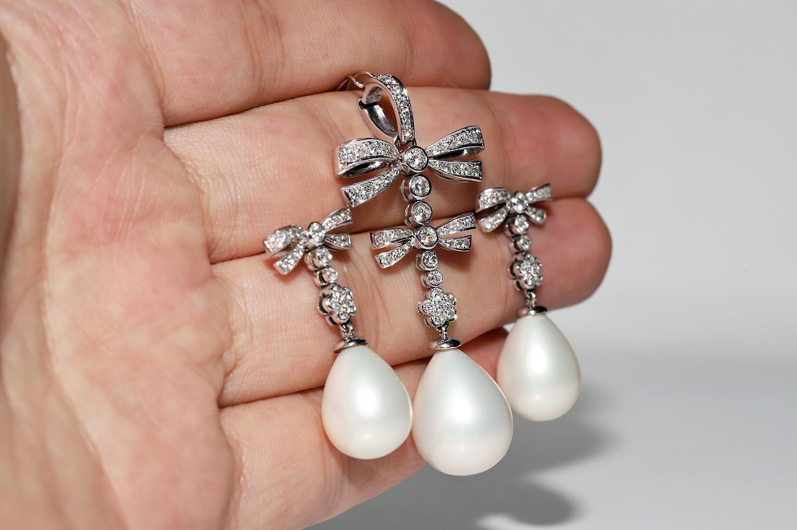 Rétro Boucles d'oreilles et pendentif vintage en or 18 carats décorées de diamants naturels et de perles en vente
