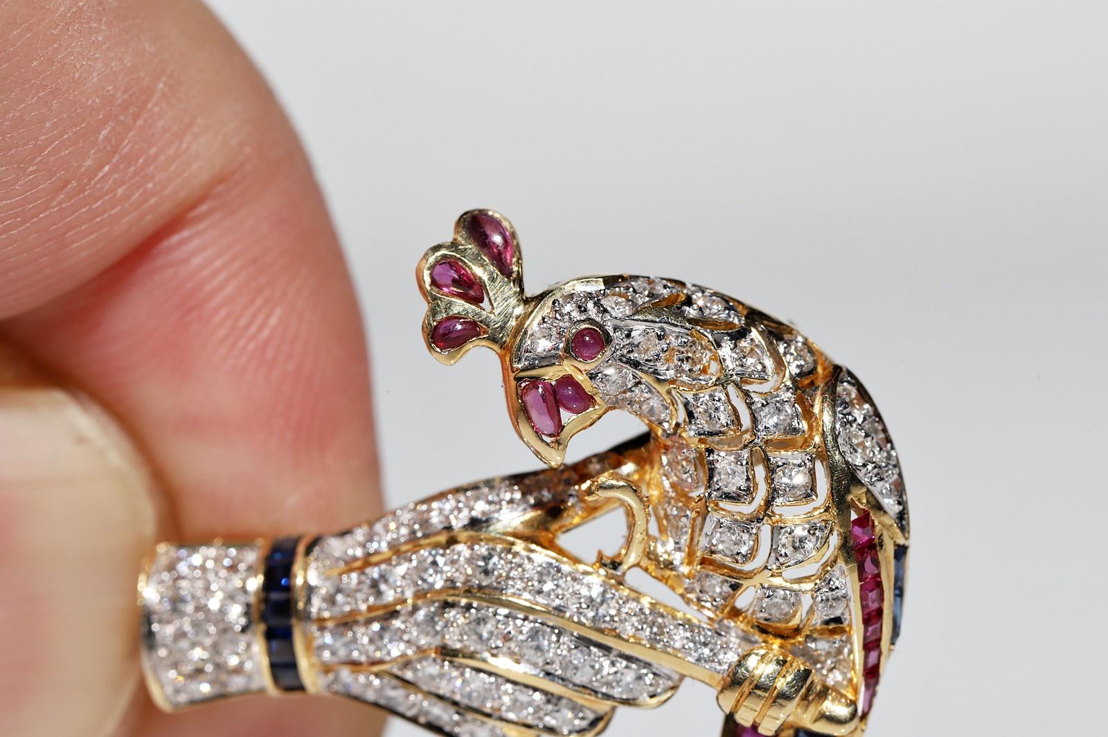 Brilliant Cut Vintage 18k Gold Natural Diamond And Ruby And Emerald Sapphire Bird Brooch For Sale