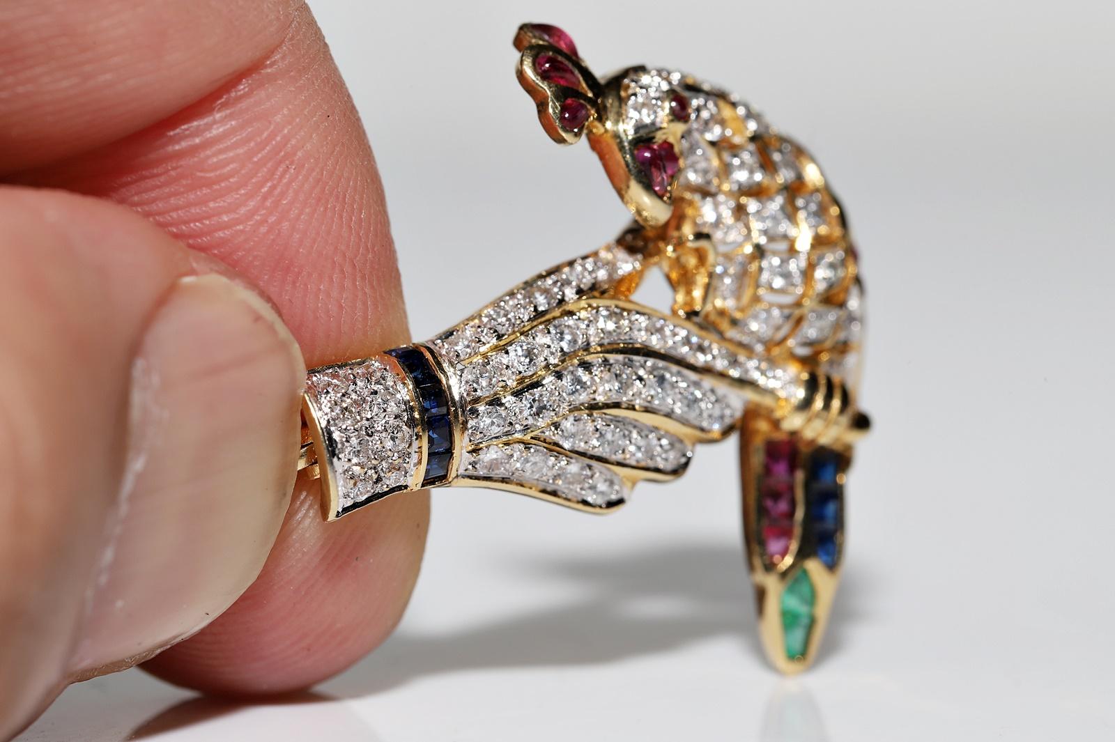 Women's Vintage 18k Gold Natural Diamond And Ruby And Emerald Sapphire Bird Brooch For Sale