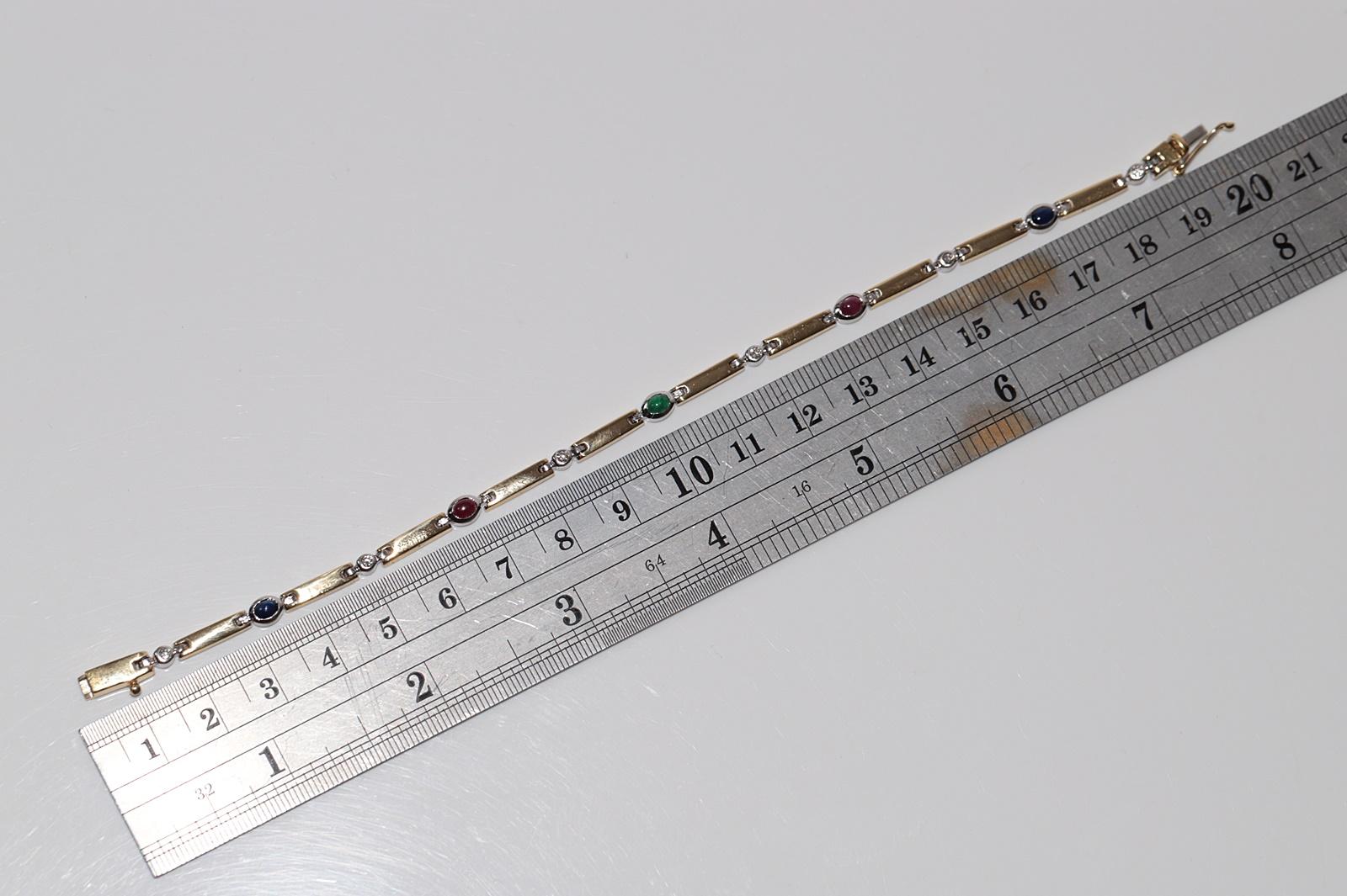 Armband aus 18 Karat Gold mit natürlichem Diamanten, Rubinen, Saphiren und Smaragden im Angebot 4
