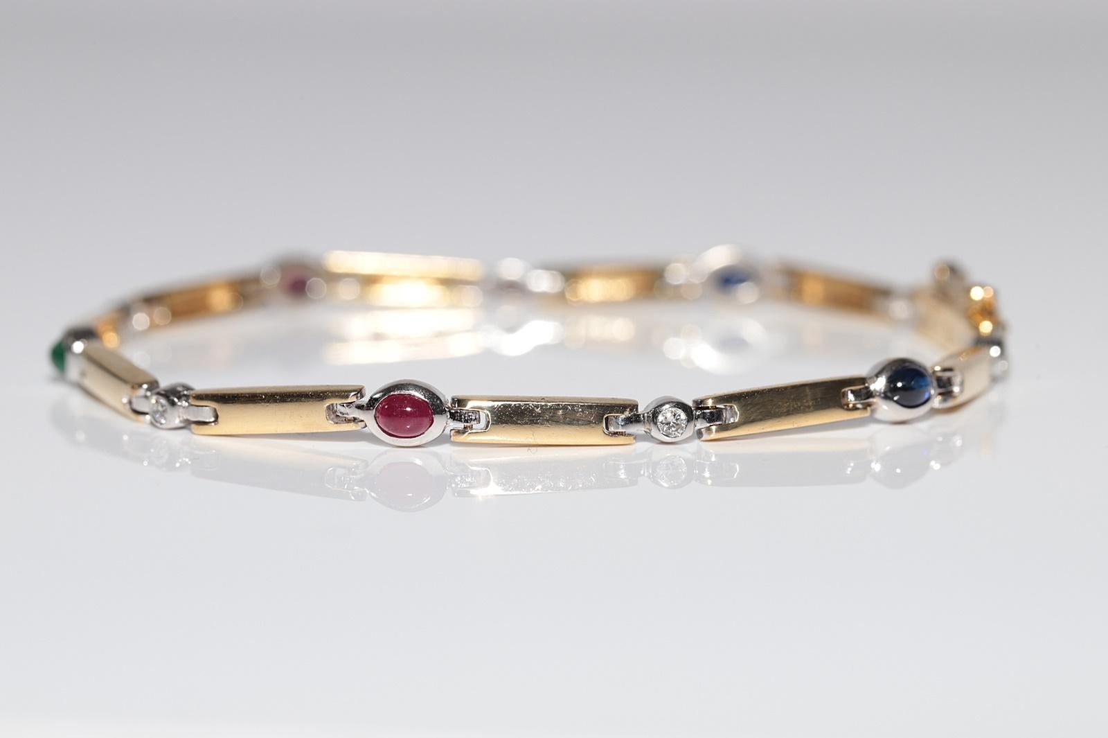 Armband aus 18 Karat Gold mit natürlichem Diamanten, Rubinen, Saphiren und Smaragden Damen im Angebot