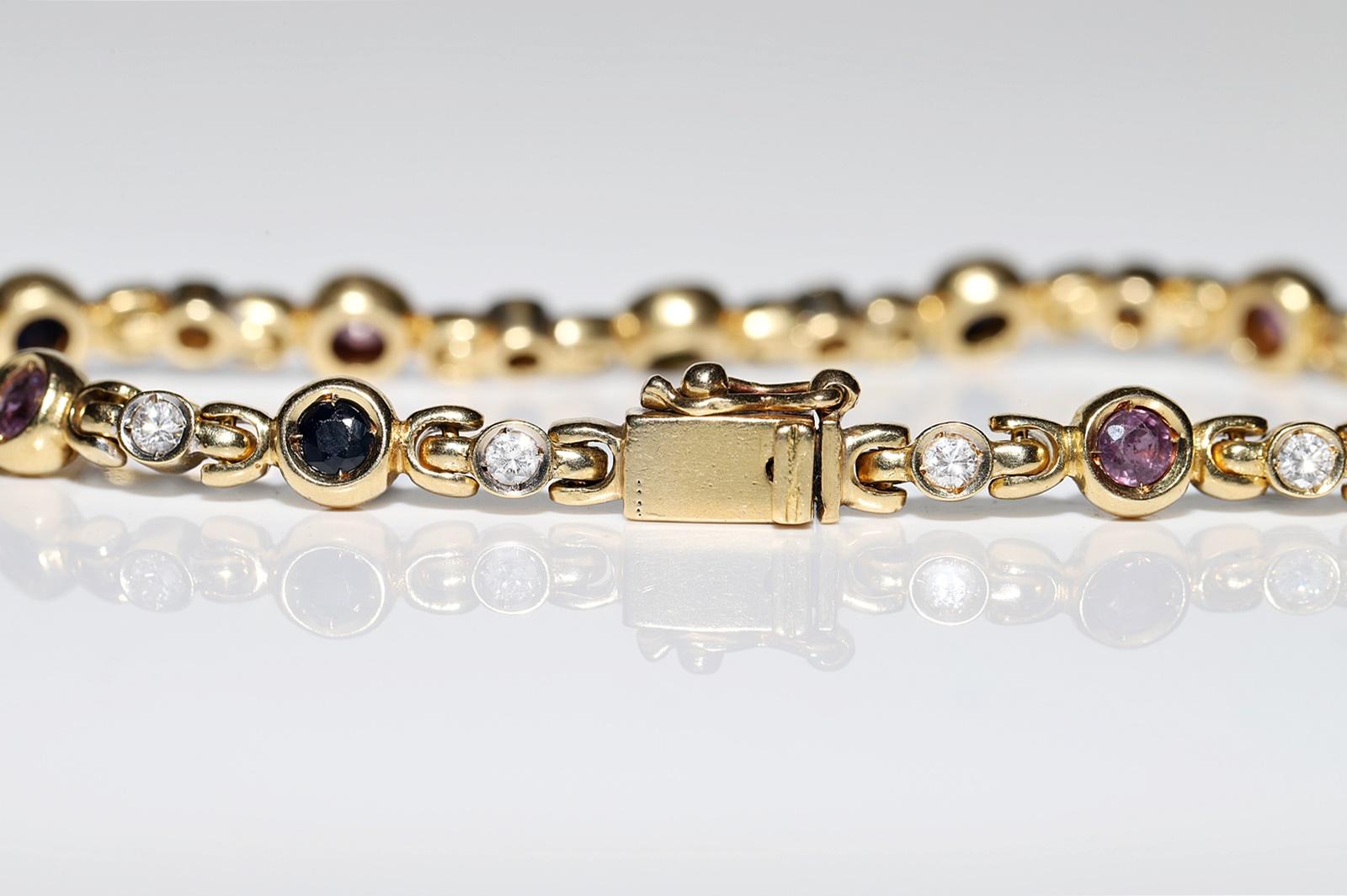 Vintage  18k Gold Natural Diamond And Sapphire And Ruby Emerald Bracelet For Sale 3