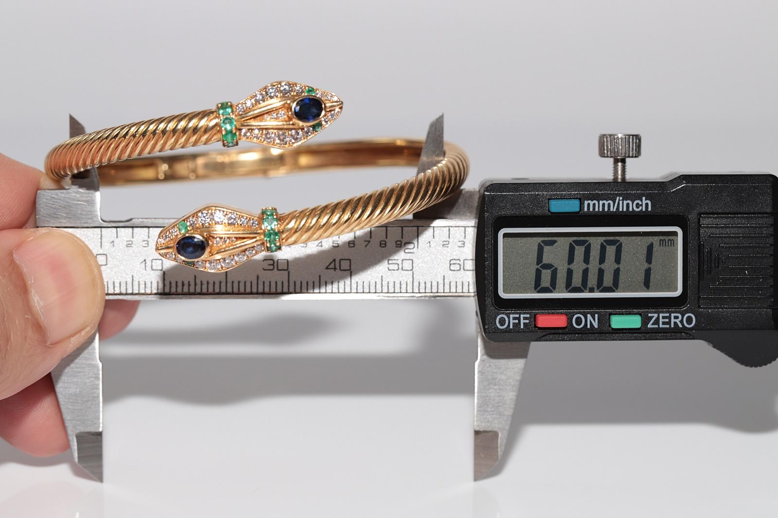 Vintage 18k Gold Natural Diamond And Sapphire Emerald Bangle Snake Bracelet For Sale 7