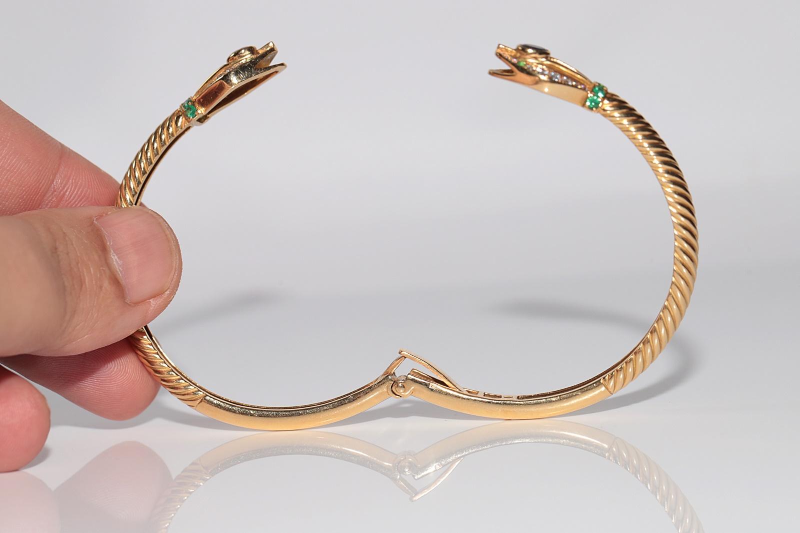 Vintage 18k Gold Natural Diamond And Sapphire Emerald Bangle Snake Bracelet For Sale 3