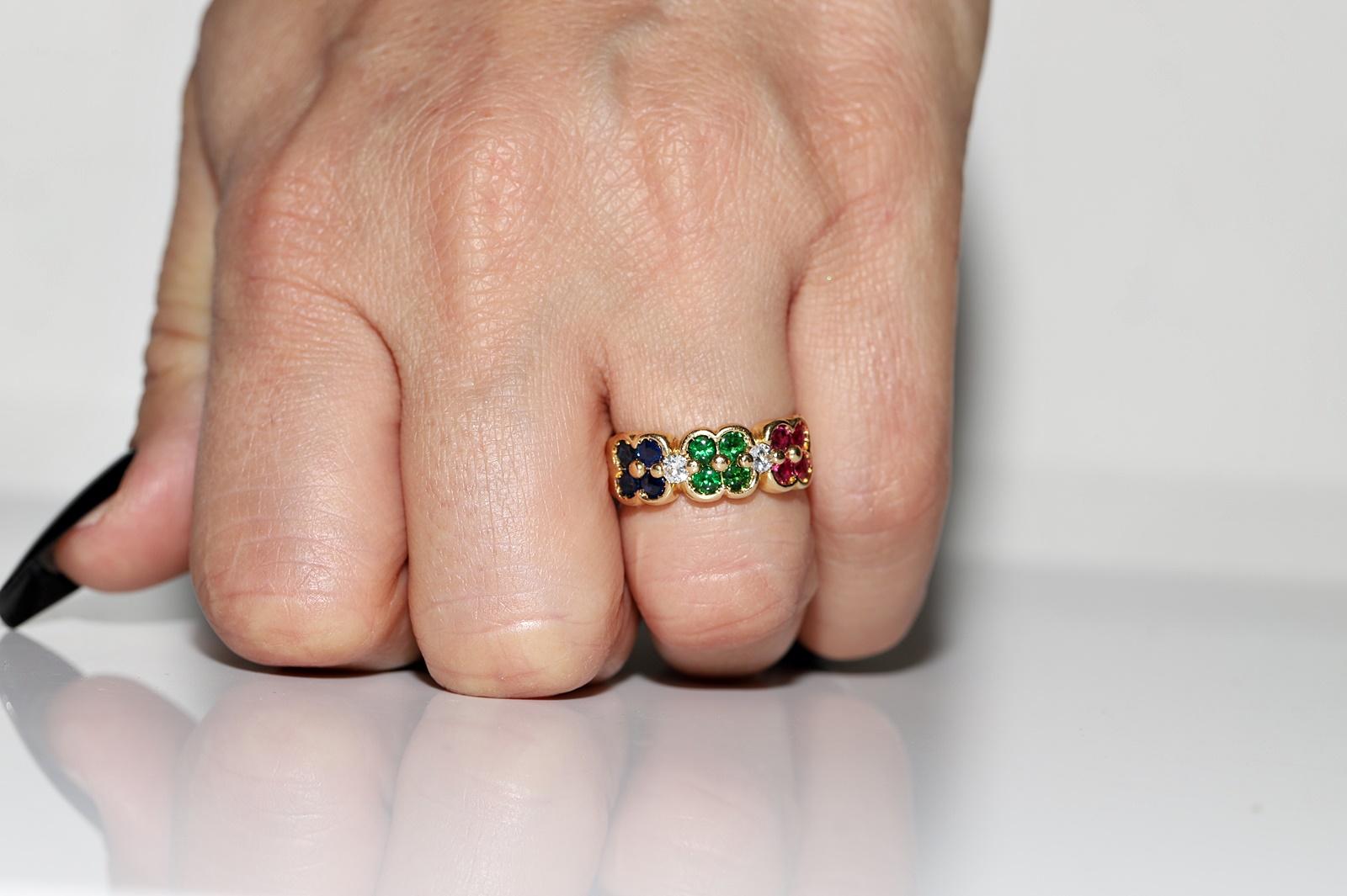Retro Vintage 18k Gold Natural Diamond And Tsavorite And Ruby Sapphire Decorated Ring For Sale