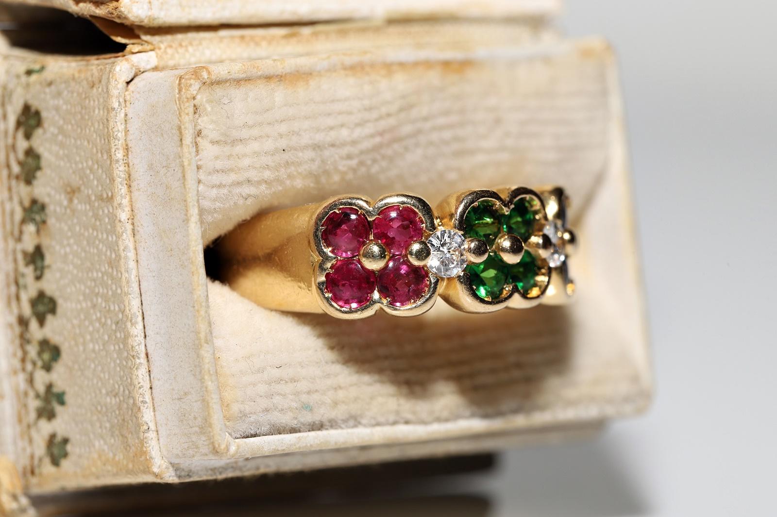 Women's Vintage 18k Gold Natural Diamond And Tsavorite And Ruby Sapphire Decorated Ring For Sale
