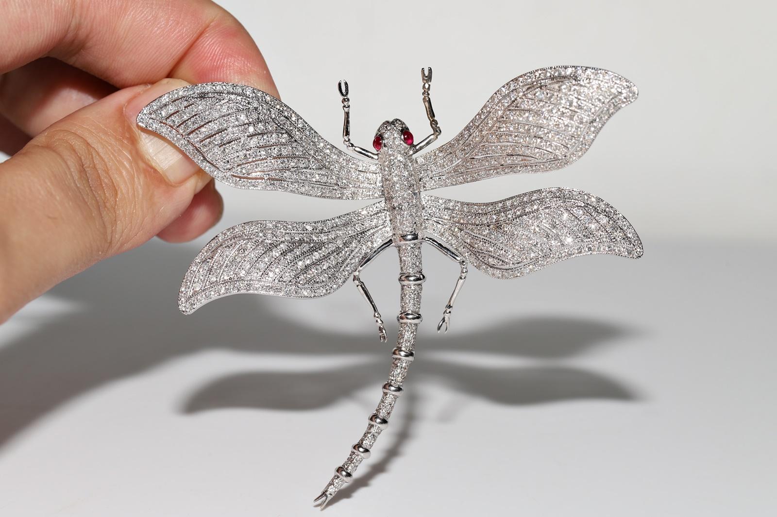 Retro Vintage 18k Gold Natural Diamond Decorated Amazing Dragonfly Brooch  For Sale