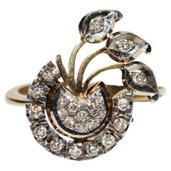 Bague vintage en or 18k ornée de diamants naturels et de fleurs