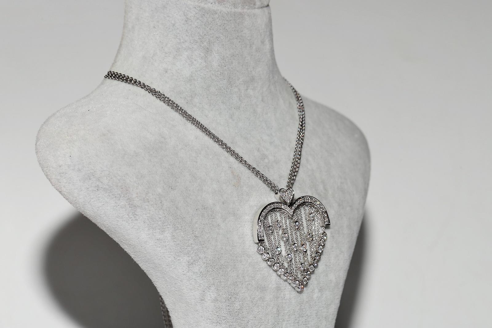 Vintage 18k Gold Natural Diamond Decorated Heart Pendant Necklace  In Good Condition For Sale In Fatih/İstanbul, 34