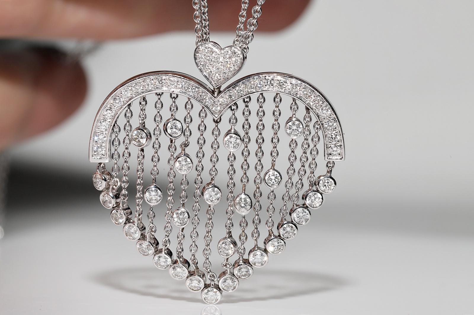 Vintage 18k Gold Natural Diamond Decorated Heart Pendant Necklace  For Sale 1