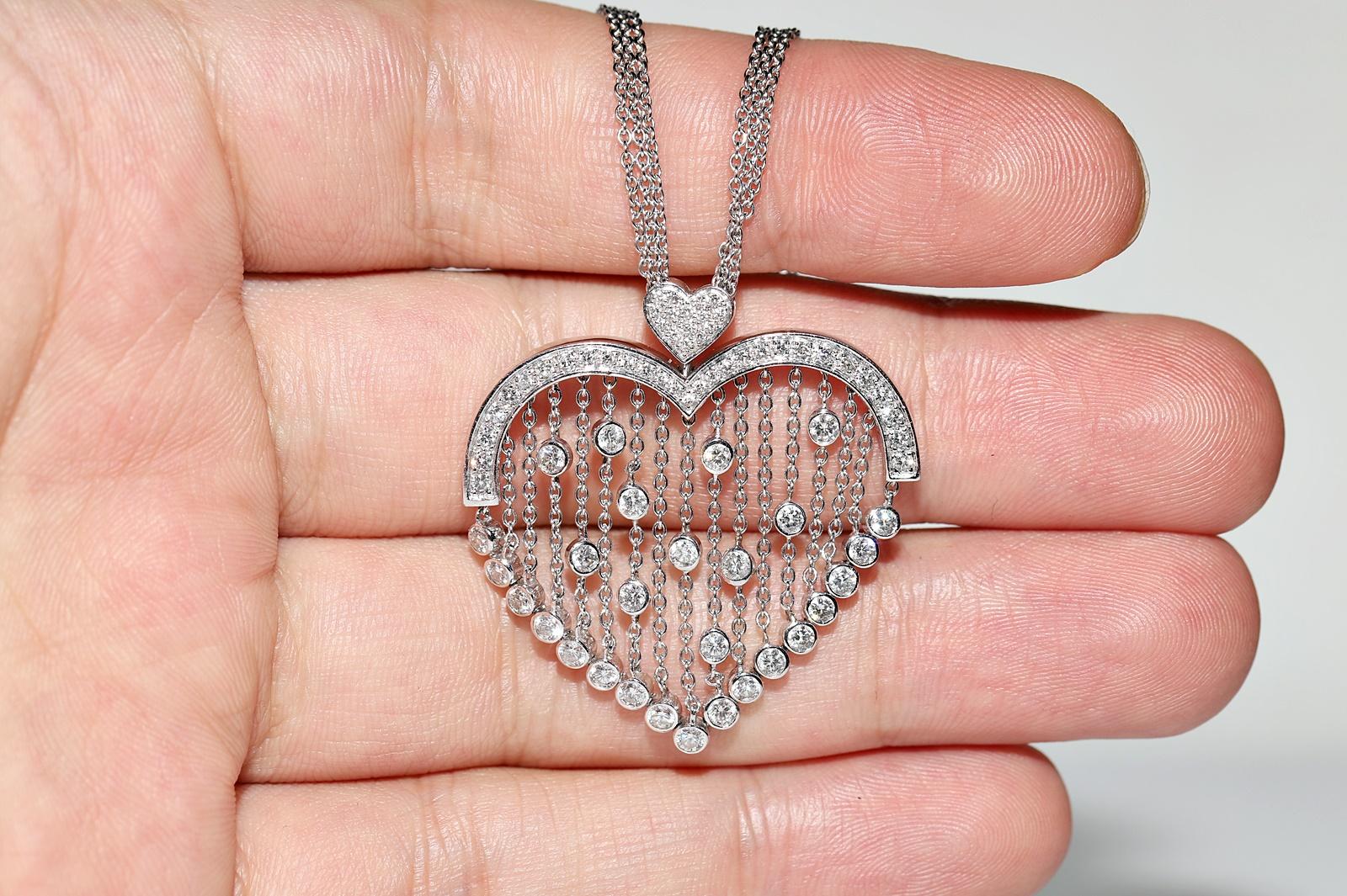Vintage 18k Gold Natural Diamond Decorated Heart Pendant Necklace  For Sale 2
