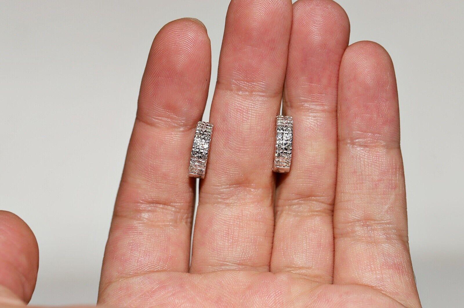 Ohrring aus 18 Karat Gold mit natürlichen Diamanten im Creolen-Stil, dekoriert im Angebot 3
