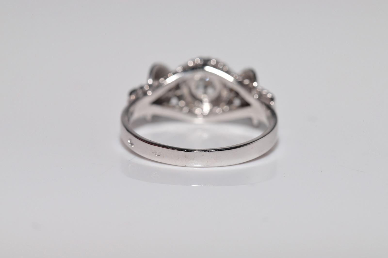 Vintage 18k Gold natürlichen Diamanten verziert Solitär Seil Design Ring im Angebot 2