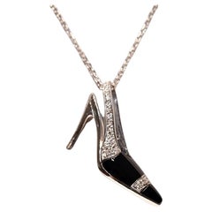 Retro 18k Gold Natural Diamond Enamel Decorated Shoes Style Necklace