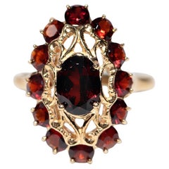 Vintage 18k Gold Natural Garnet Decorated Ring