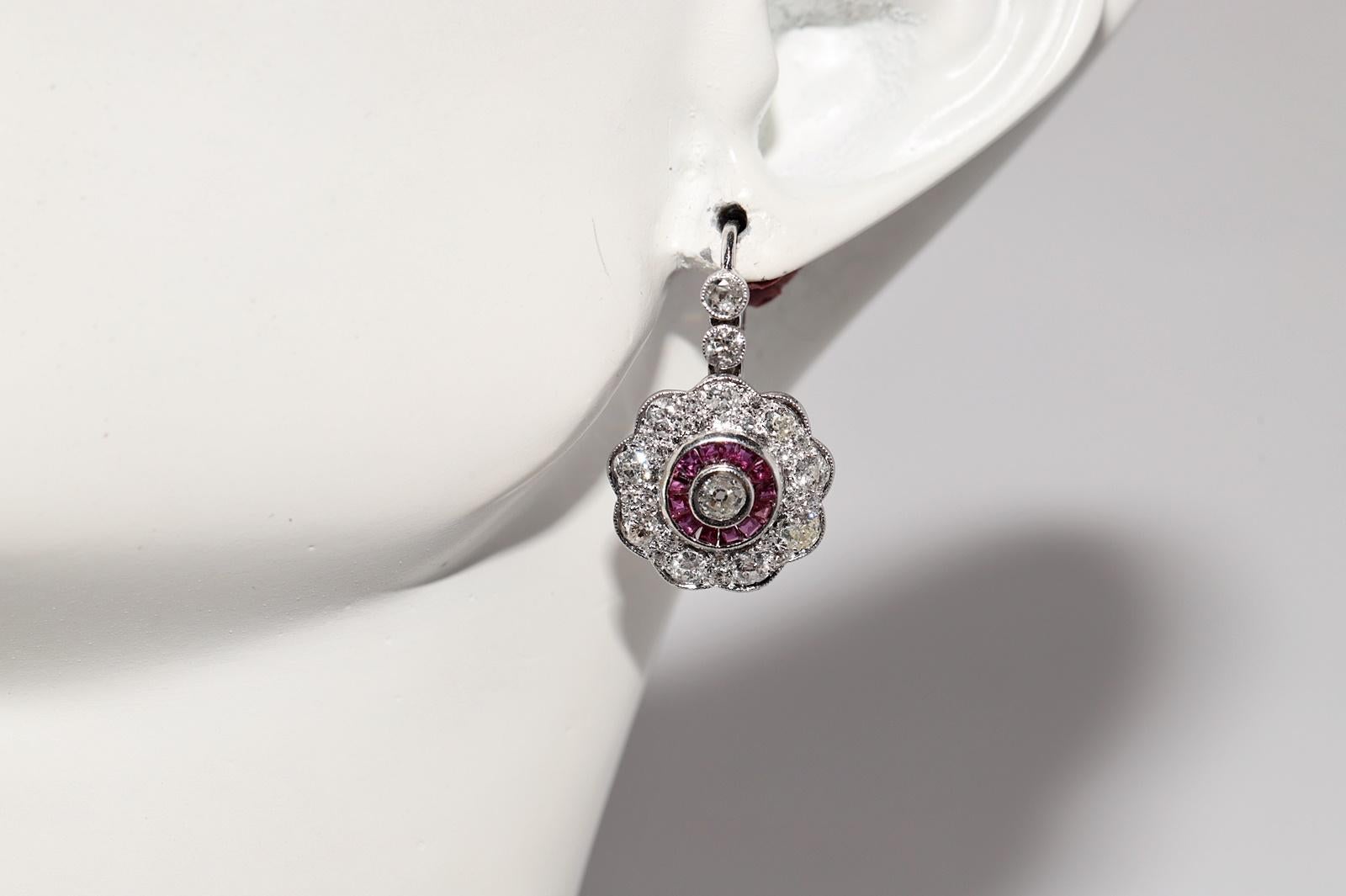 Ohrring aus 18 Karat Gold mit natürlichem Diamanten im Altschliff und Rubin im Kaliberschliff im Angebot 6