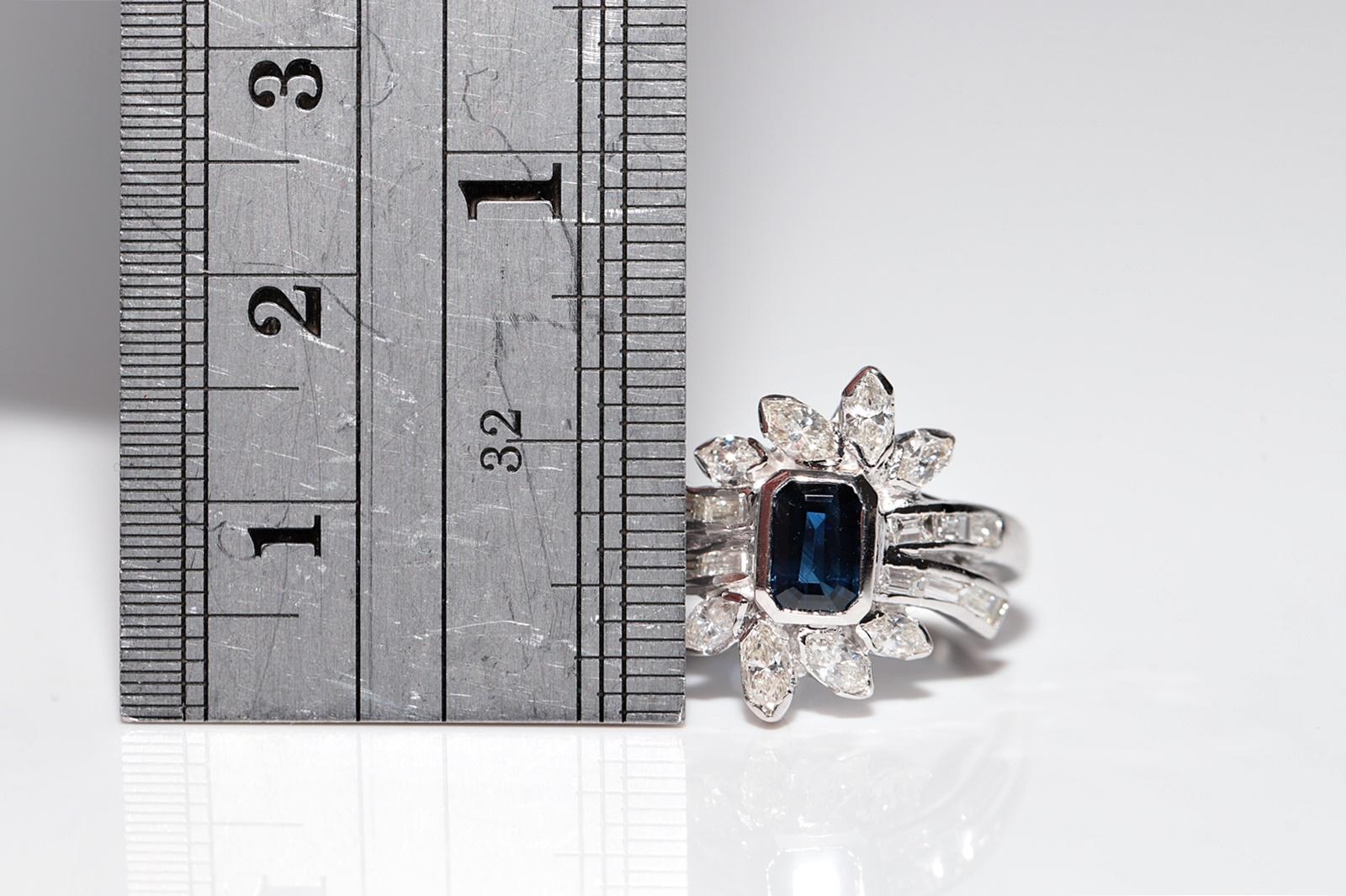Retro Vintage 18k Gold Natural Pear And Baguette Cut Diamond And Sapphire Ring For Sale