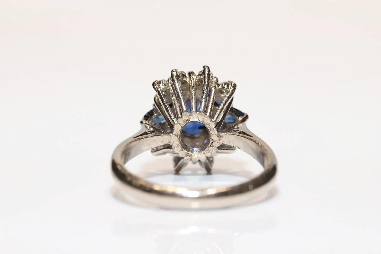 Brilliant Cut Vintage 18k Gold Natural Sapphire And Diamond Decorated Ring For Sale