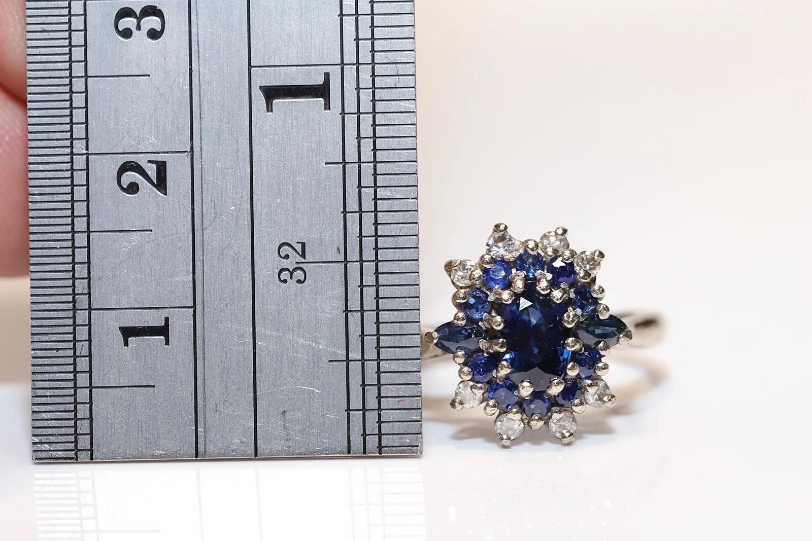 Vintage 18k Gold Natural Sapphire And Diamond Decorated Ring For Sale 3