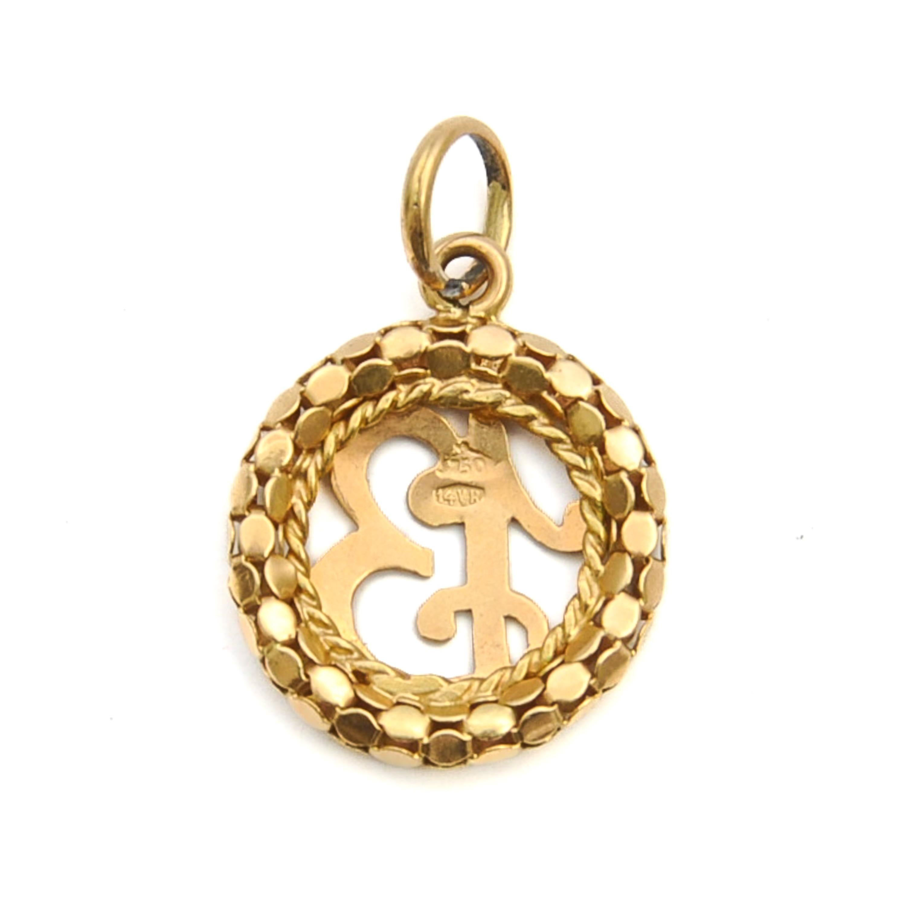 Vintage 18K Gold Number Thirteen Mesh Popcorn Charm Pendant In Good Condition For Sale In Rotterdam, NL