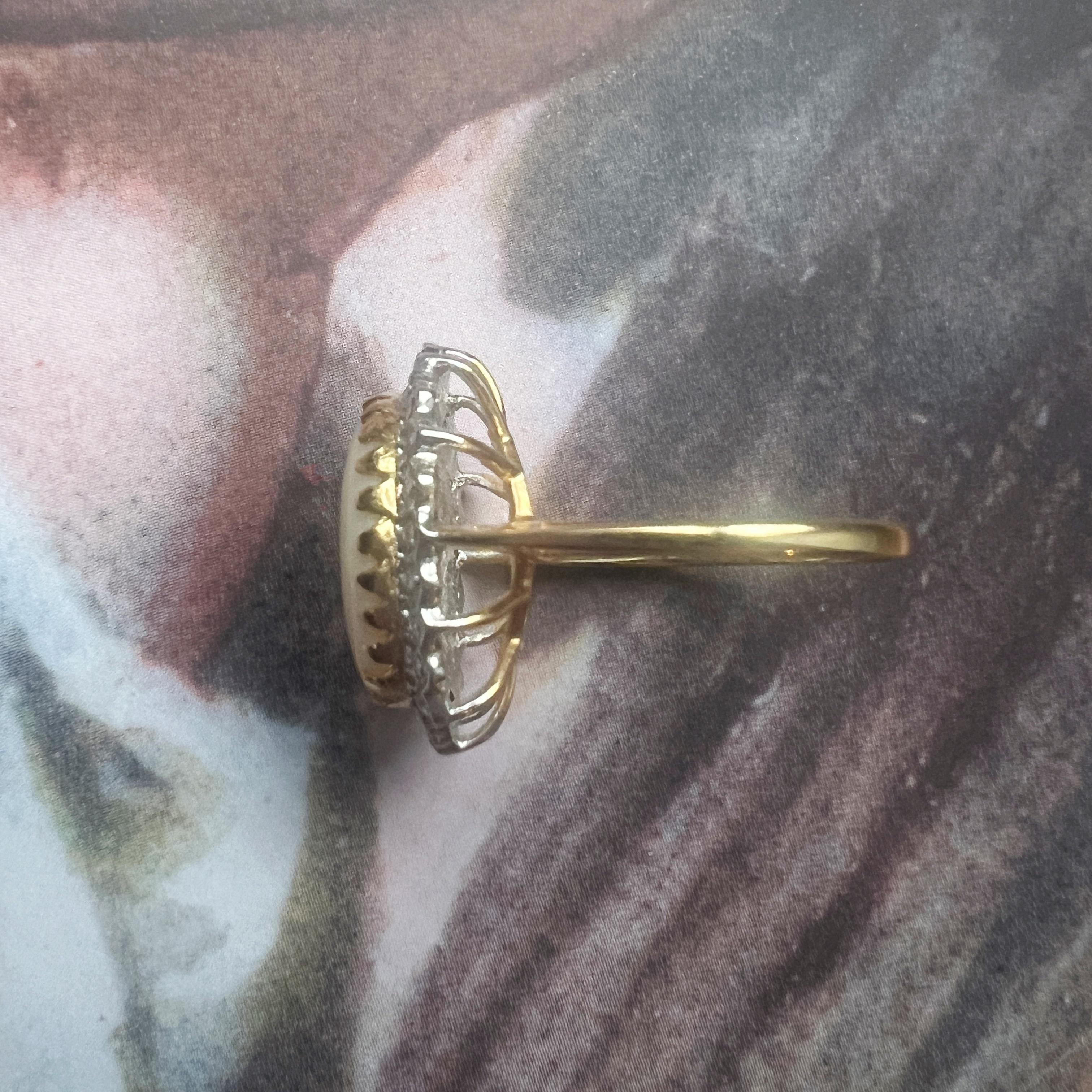 Vintage 18K gold opal diamond halo cocktail ring For Sale 3