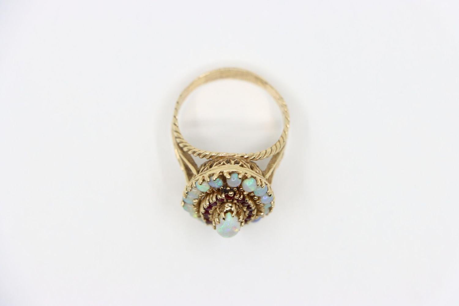 Women's or Men's Vintage 18K Gold Opal Ruby Ring